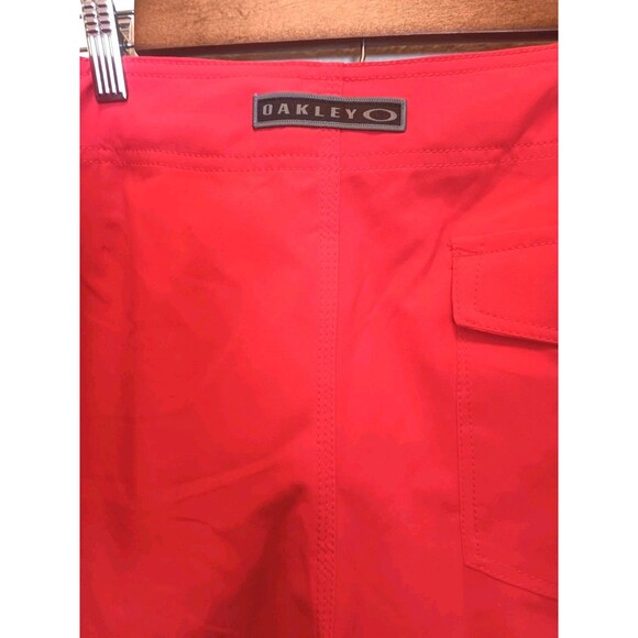 Oakley Mens Board Shorts Size 36 Red Black Graphic Logo Swim Trunks Performance - Picture 7 of 12